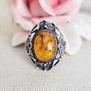 VINTAGE Elegant Amber Floral Design Sterling Silver Ring